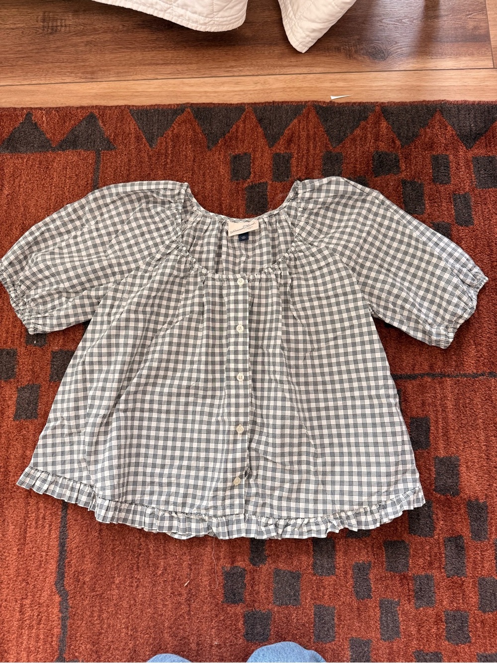 Universal Thread Blue Gingham Puff-Sleeve Button Front Blouse